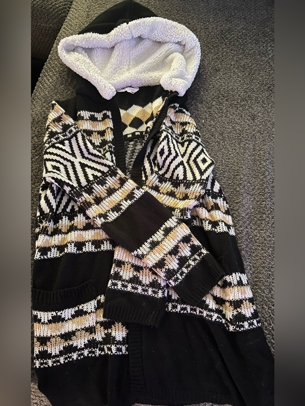 “Here comes fall” cardigan😍